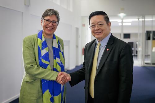 Dr. Kao Kim Hourn and Prof. Dr. Tanja A. Börzel
